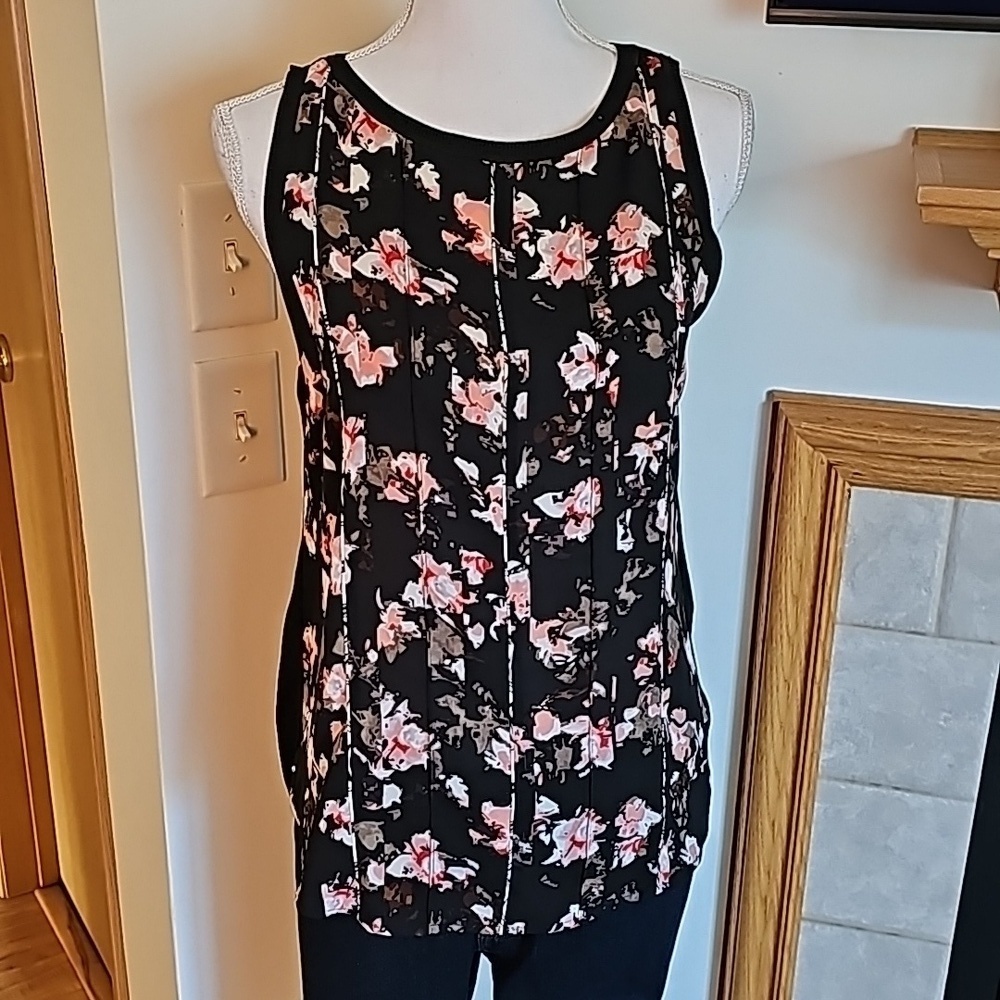 Whbm top